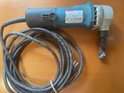 Продам бу електричні вирубні ножиці по металу Makita Mod. JN1601